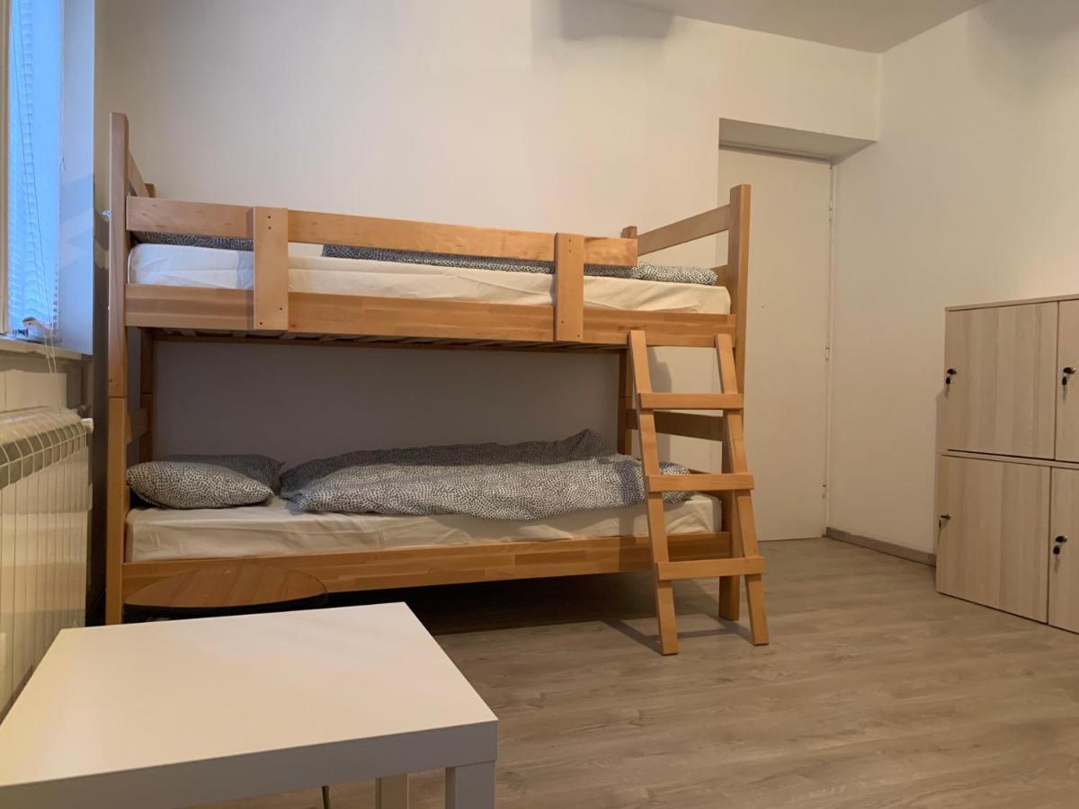 Private Rooms Belgrade Hostel Exterior photo