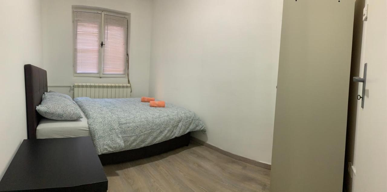 Private Rooms Belgrade Hostel Exterior photo