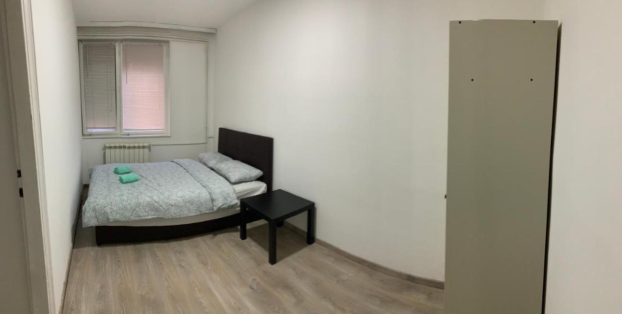 Private Rooms Belgrade Hostel Exterior photo